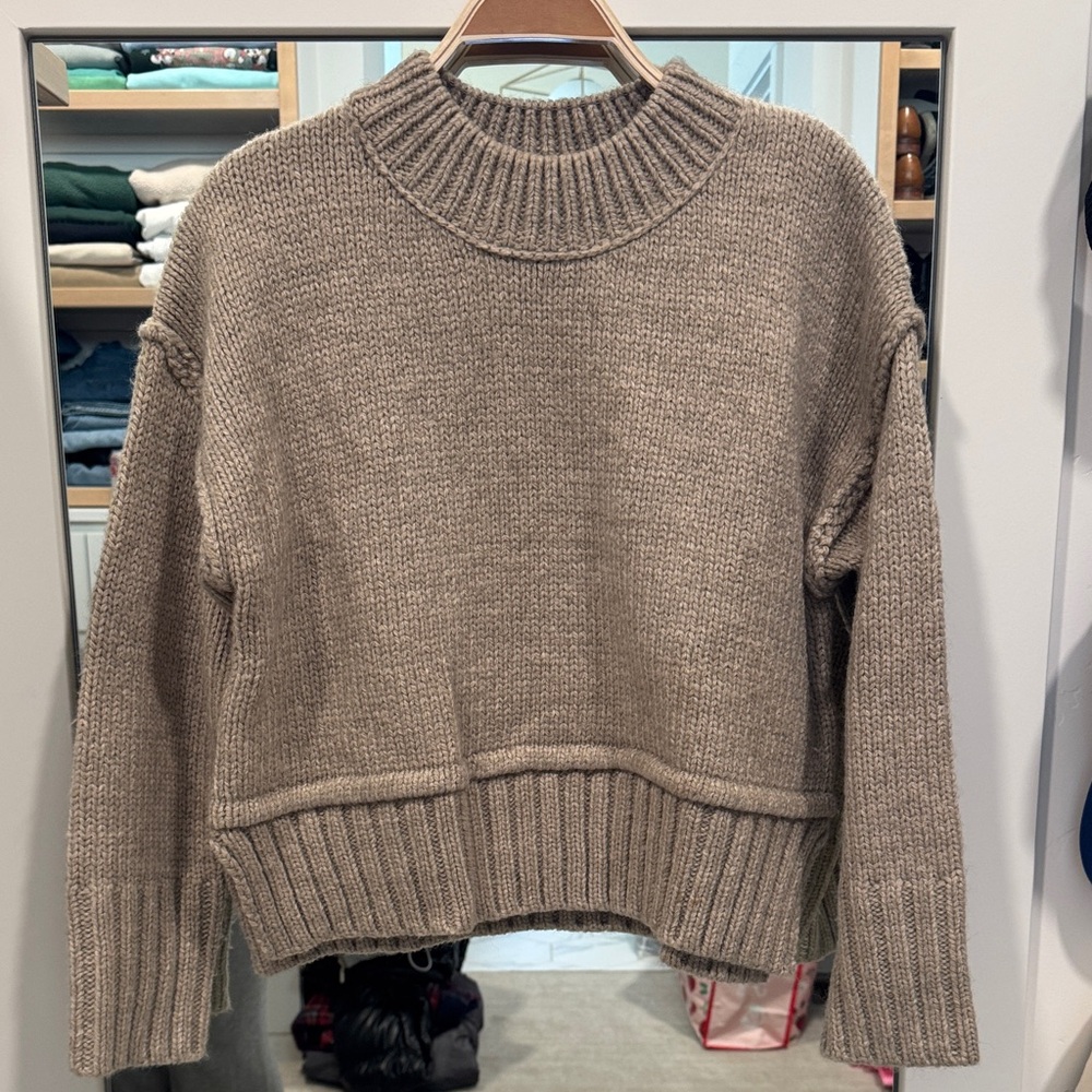 PROMESA sweater